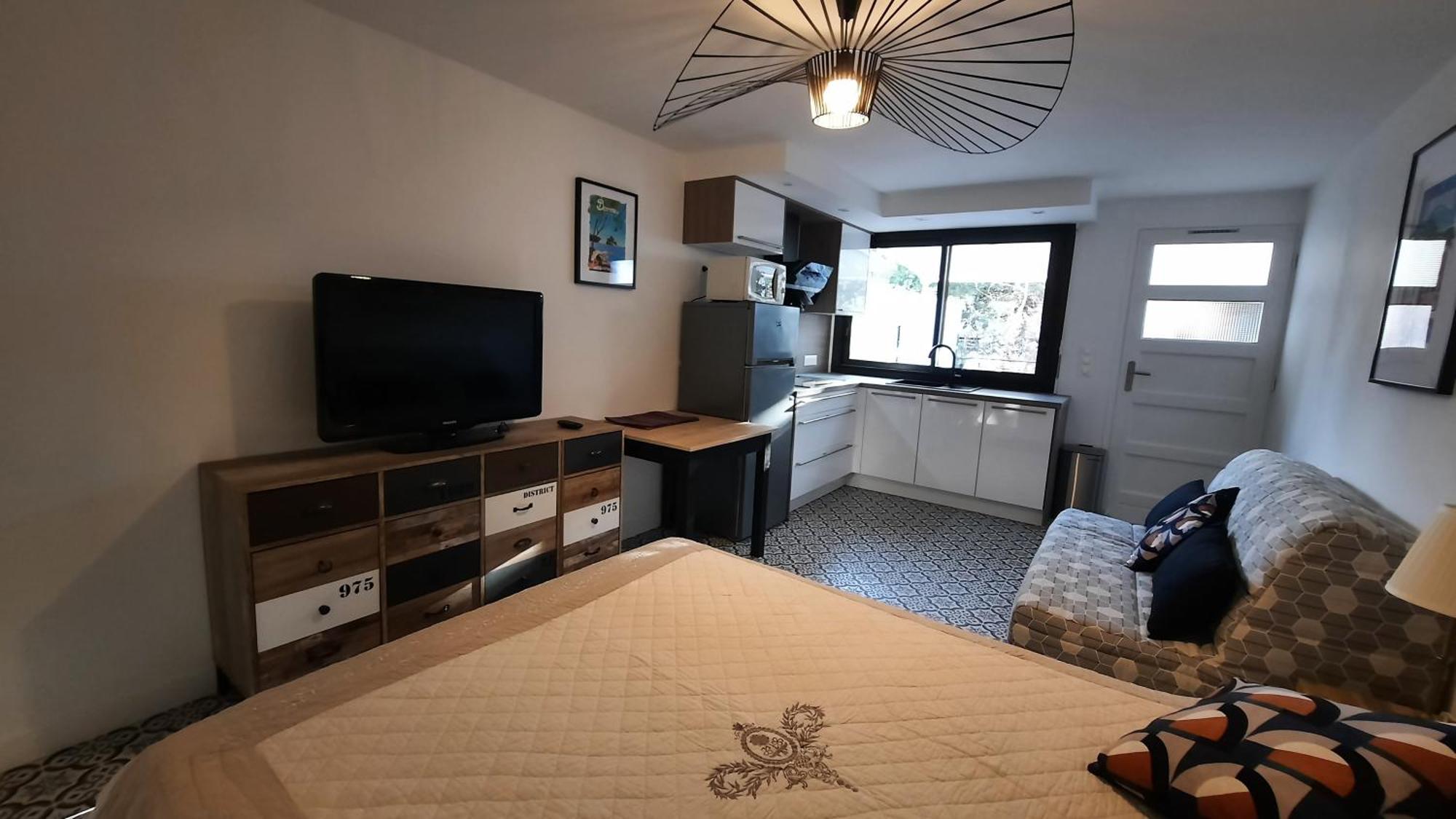 Studio Climatise Lantanas 4 Personnes Le Lavandou Buitenkant foto